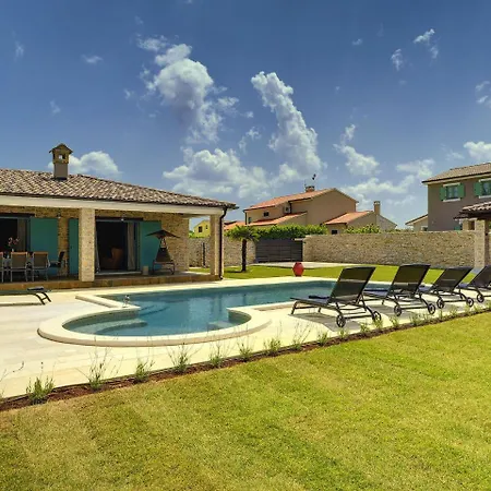 Vila Desire Valtura
